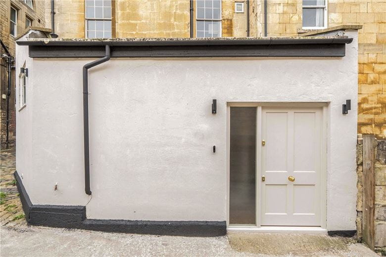 3 bedroom maisonette, Walcot Street, Bath BA1 - Available