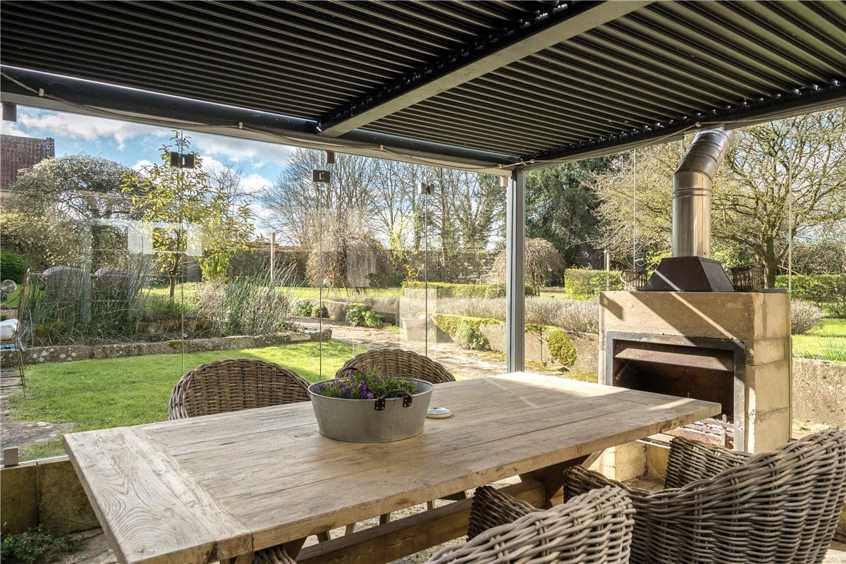 7 bedroom house, Neston, Corsham SN13 - Available