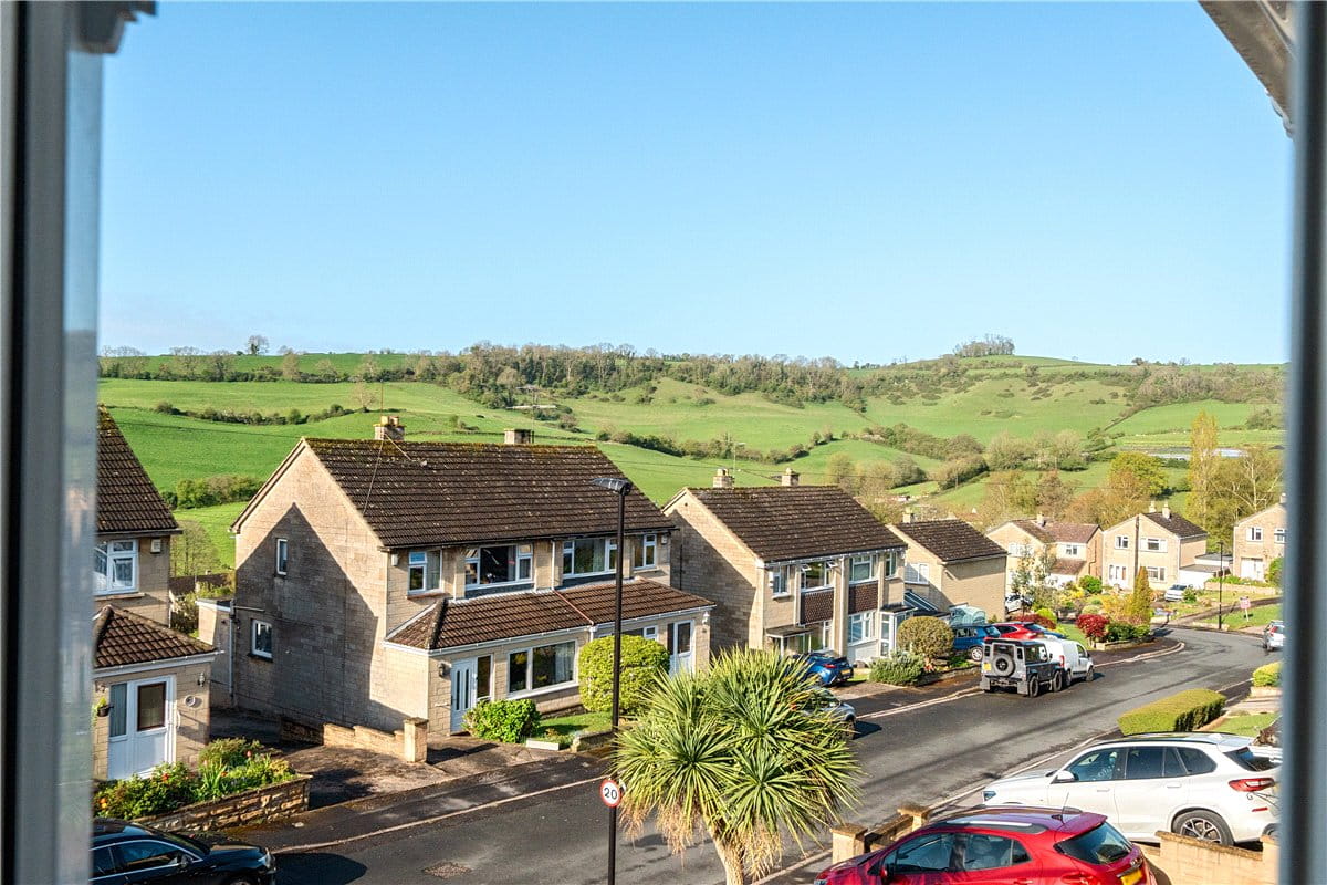 3 bedroom house, Napier Road, Bath BA1 - Available