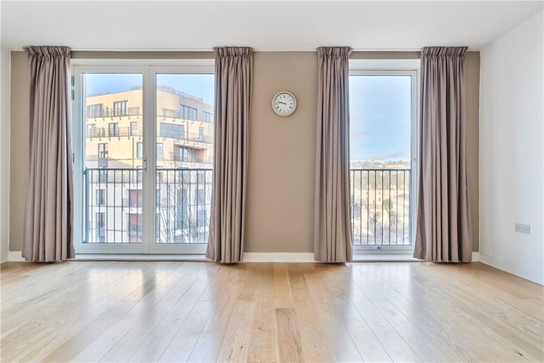 2 bedroom flat, Victoria Bridge Road, Bath BA2 - Available