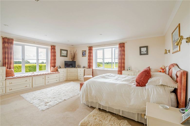 3 bedroom house, Tetbury, Gloucestershire GL8 - Available