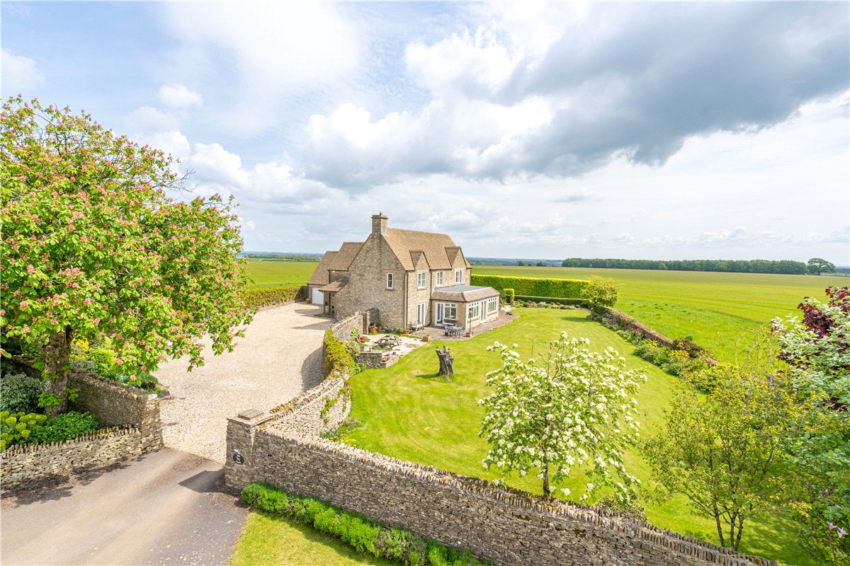 3 bedroom house, Tetbury, Gloucestershire GL8 - Available