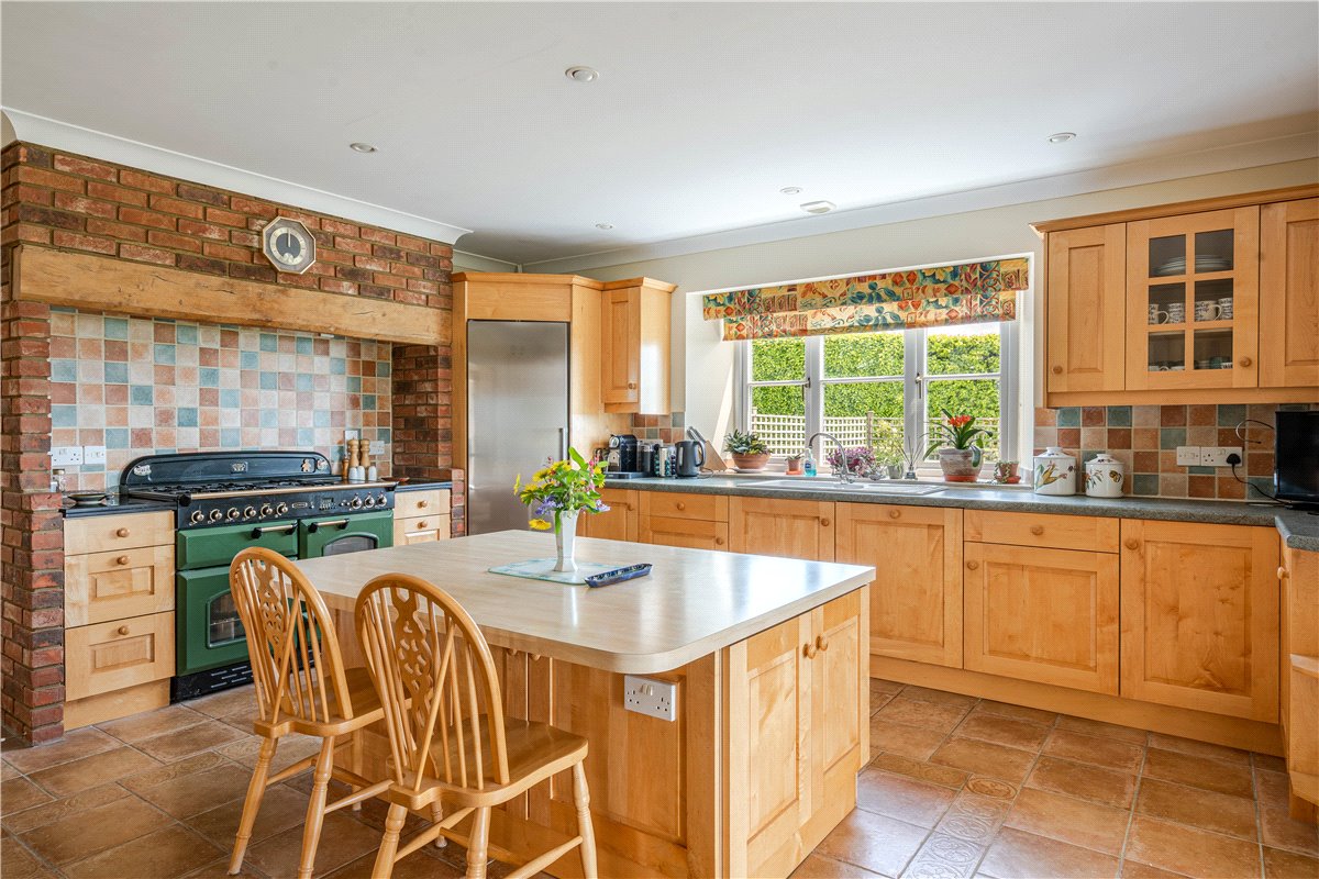 3 bedroom house, Tetbury, Gloucestershire GL8 - Available