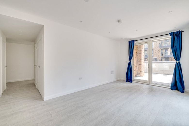 2 bedroom flat, Unity Lane, Hounslow TW3 - Available