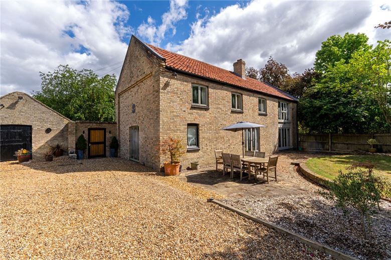 5 bedroom house, Comberton Road, Barton CB23 - Available