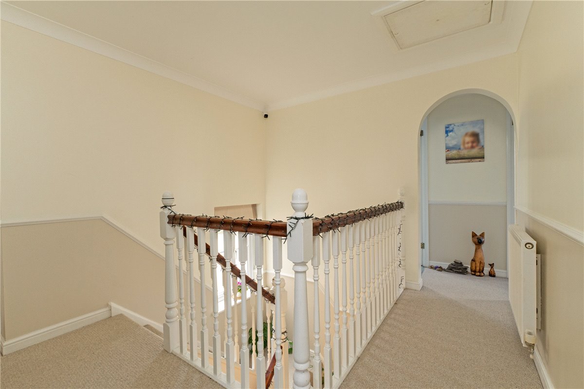 4 bedroom house, Damms Pastures, Highfields Caldecote CB23 - Sold