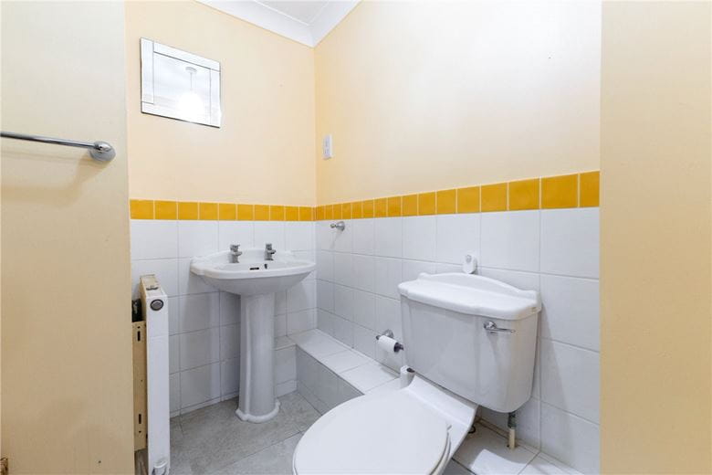 4 bedroom house, Damms Pastures, Highfields Caldecote CB23 - Sold