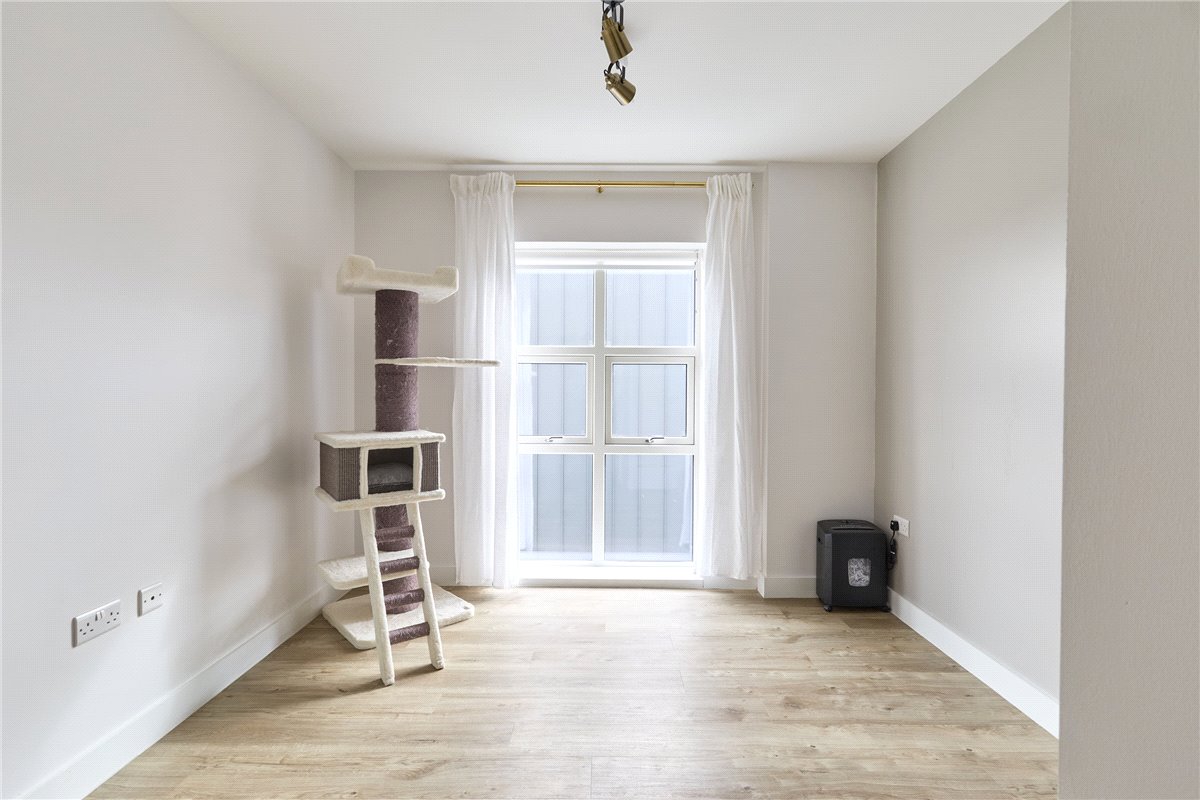 2 bedroom flat, Marleigh Avenue, Cambridge CB5 - Sold STC