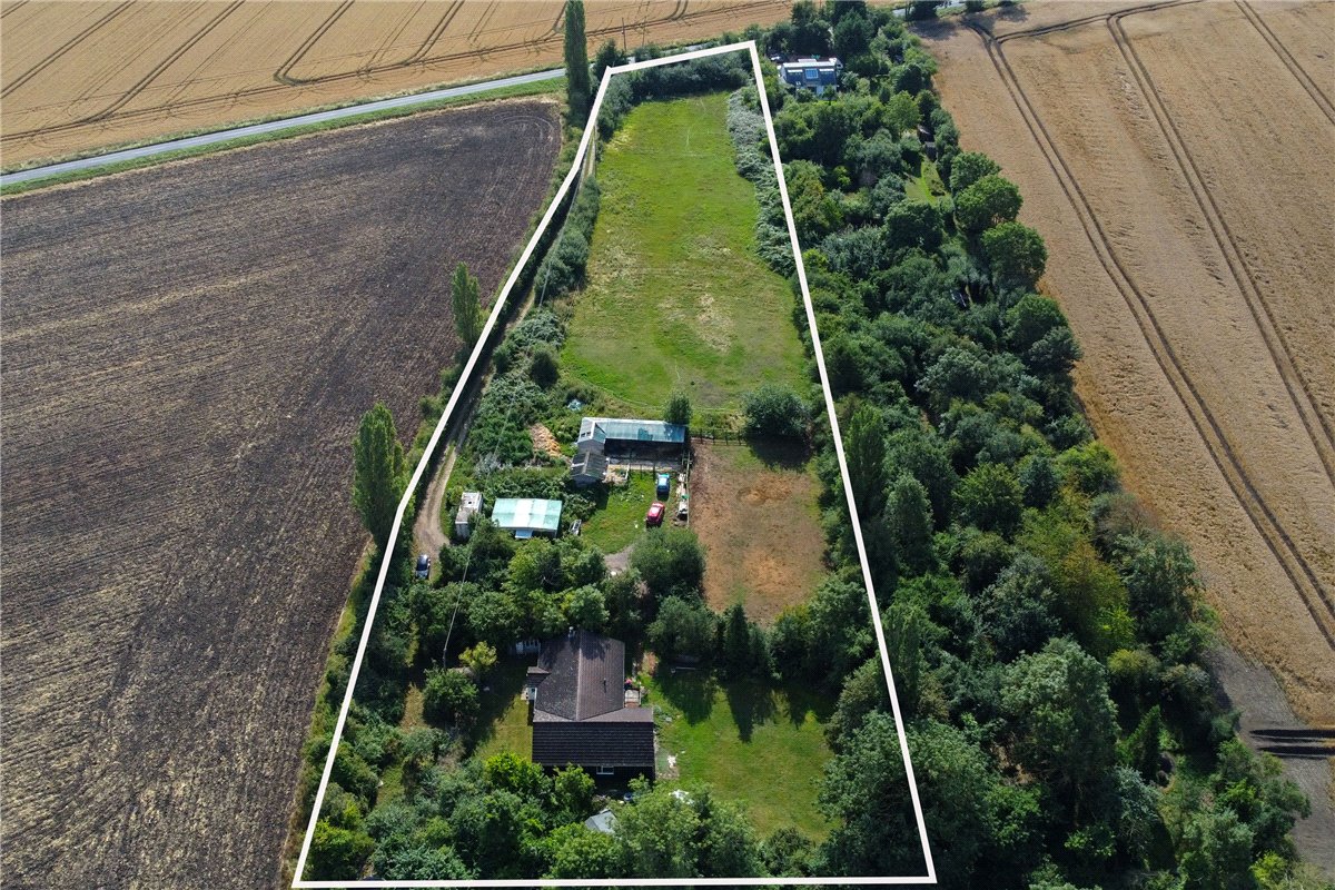 3 acres Bungalow, Comberton Road, Harlton CB23 - Available