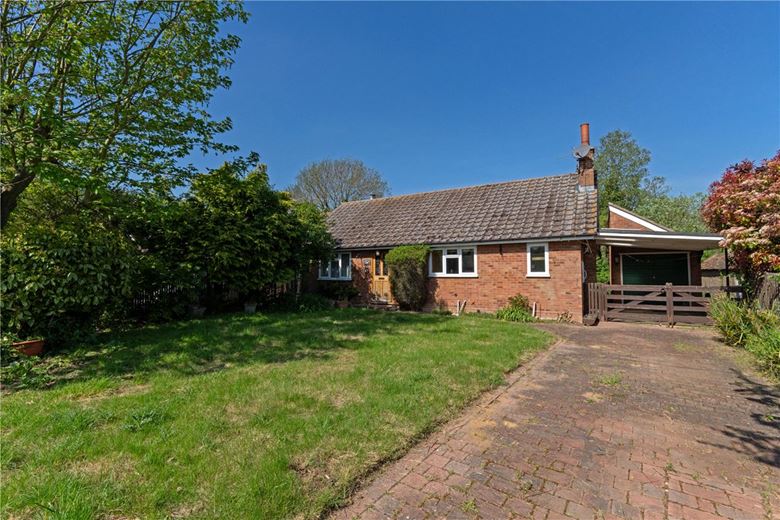 3 bedroom bungalow, High Street, Lolworth CB23 - Available