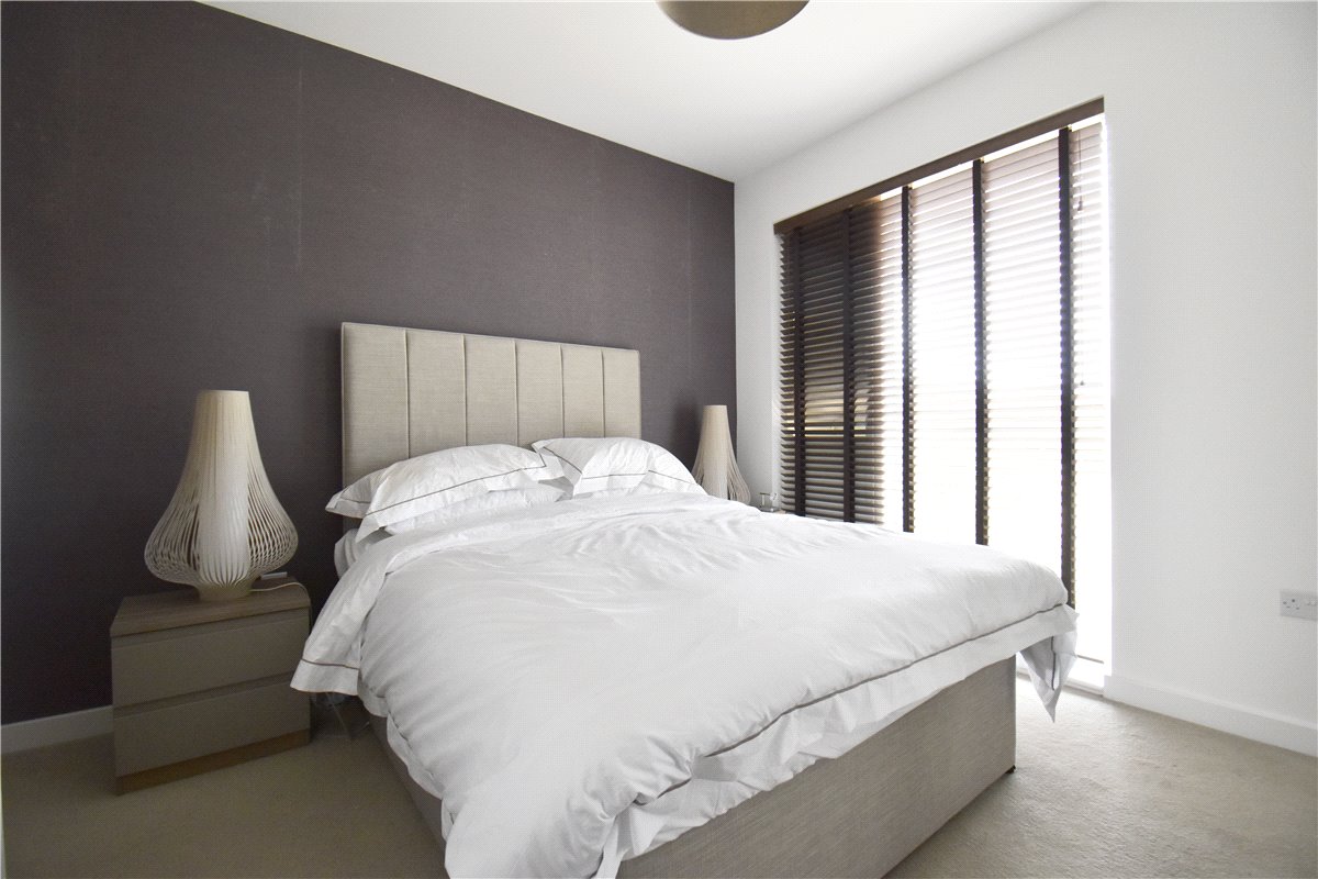 2 bedroom flat, Hawkey Road, Trumpington CB2 - Sold STC