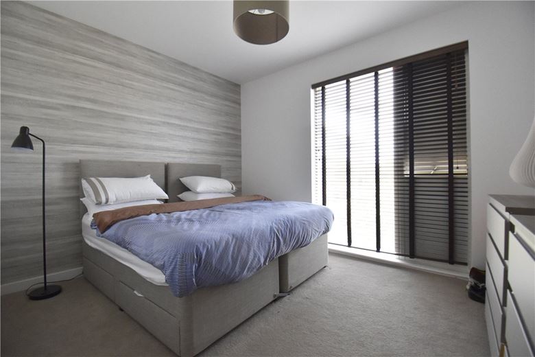 2 bedroom flat, Hawkey Road, Trumpington CB2 - Sold STC