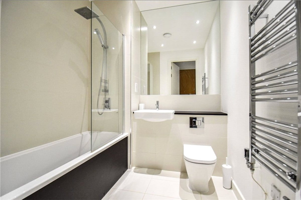 2 bedroom flat, Hawkey Road, Trumpington CB2 - Sold STC