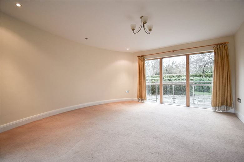 2 bedroom flat, Queen Ediths Way, Cambridge CB1 - Available