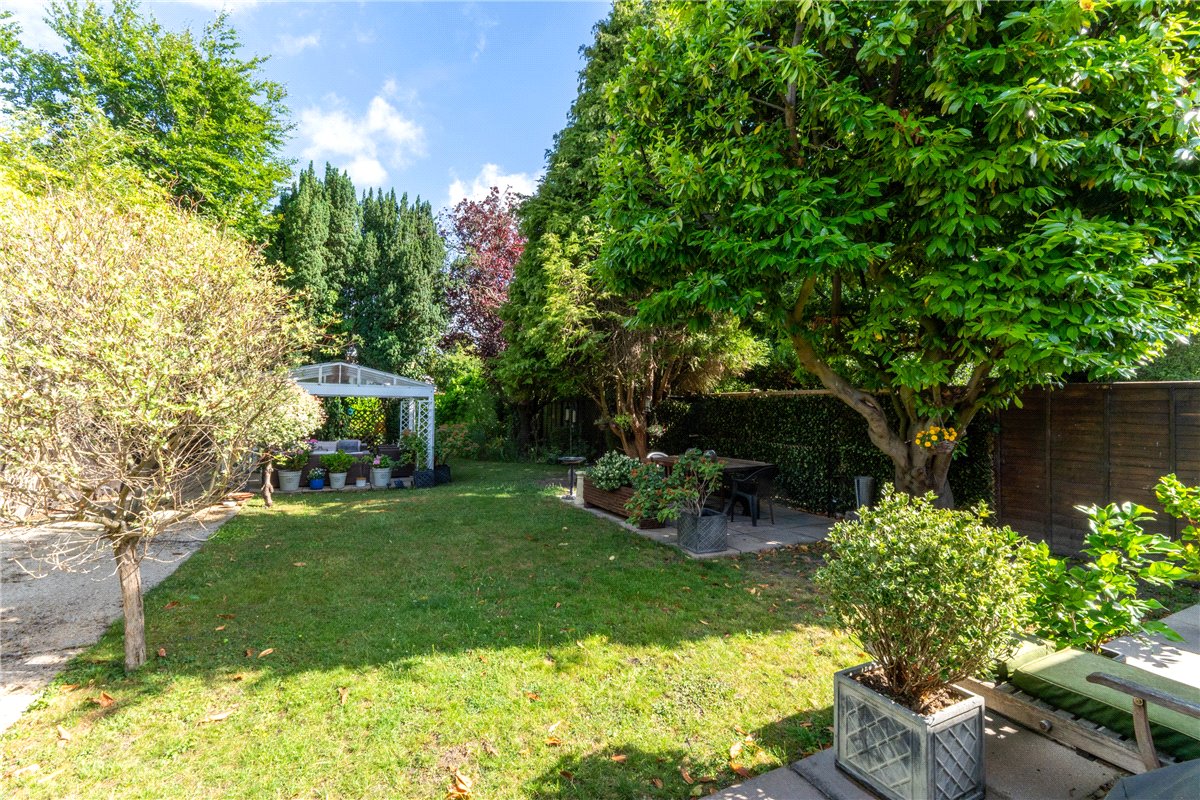 3 bedroom bungalow, Queen Ediths Way, Cambridge CB1 - Sold STC