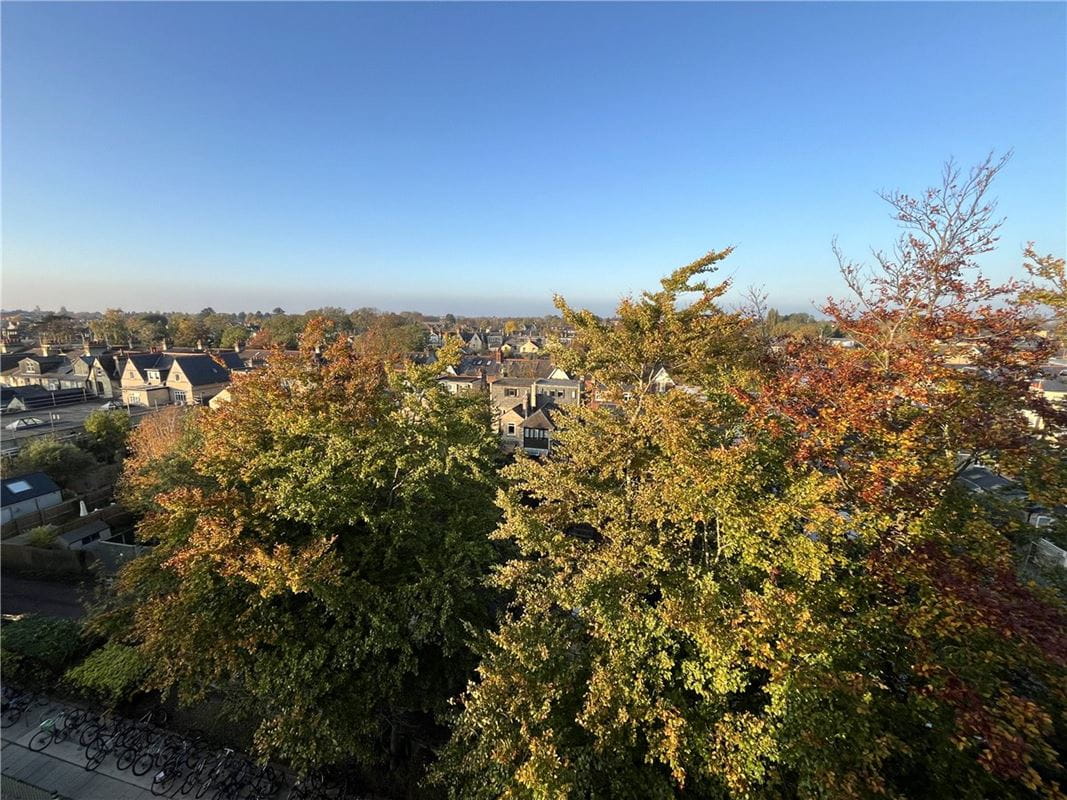 1 bedroom flat, Mayflower House, Manhattan Drive CB4 - Sold