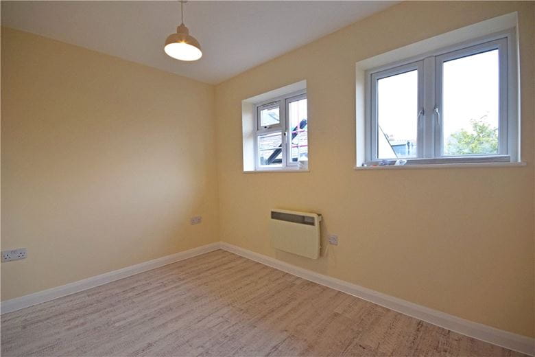 1 bedroom flat, Halifax Road, Cambridge CB4 - Sold STC