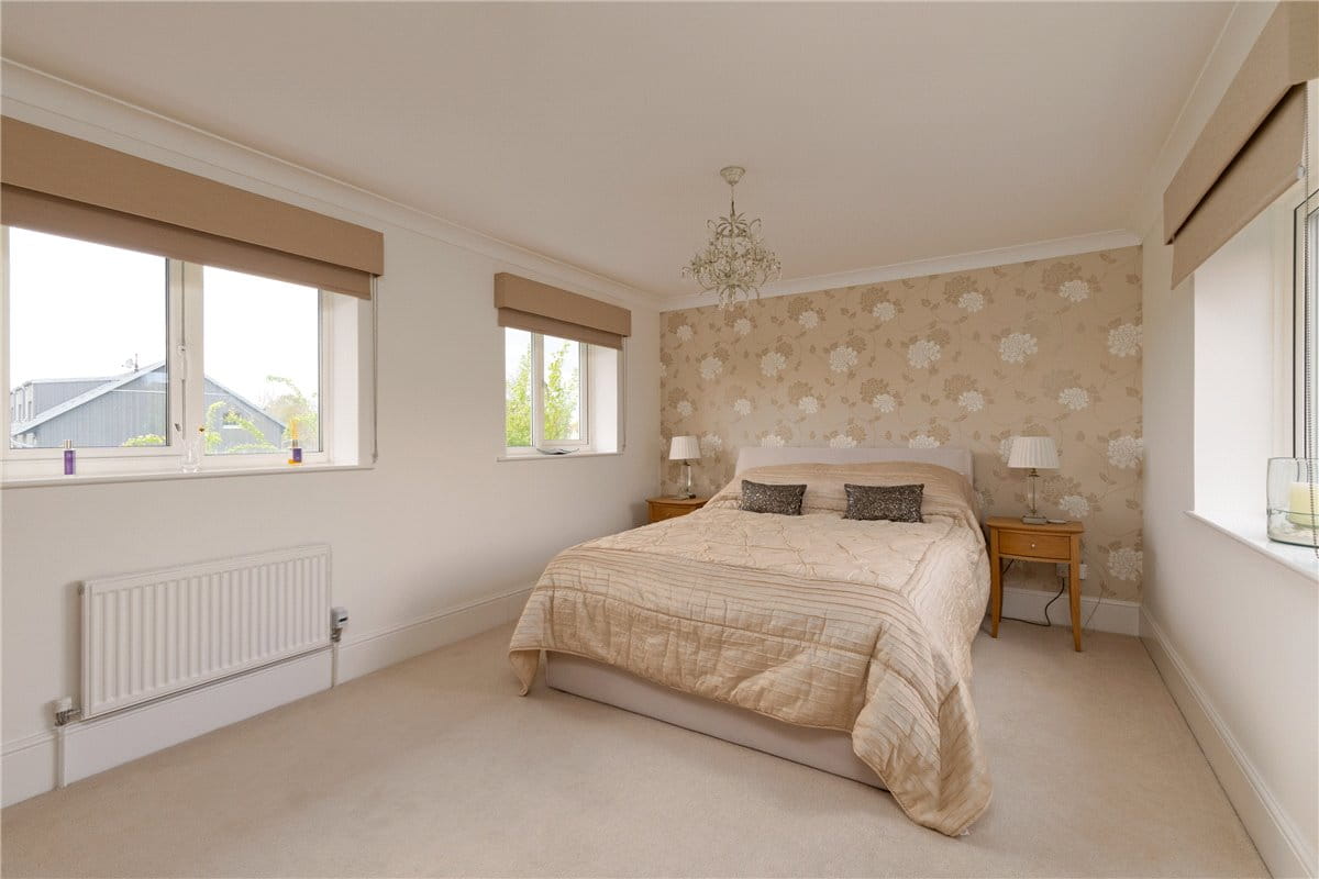 6 bedroom house, Rhee Meadows, Barrington CB22 - Sold