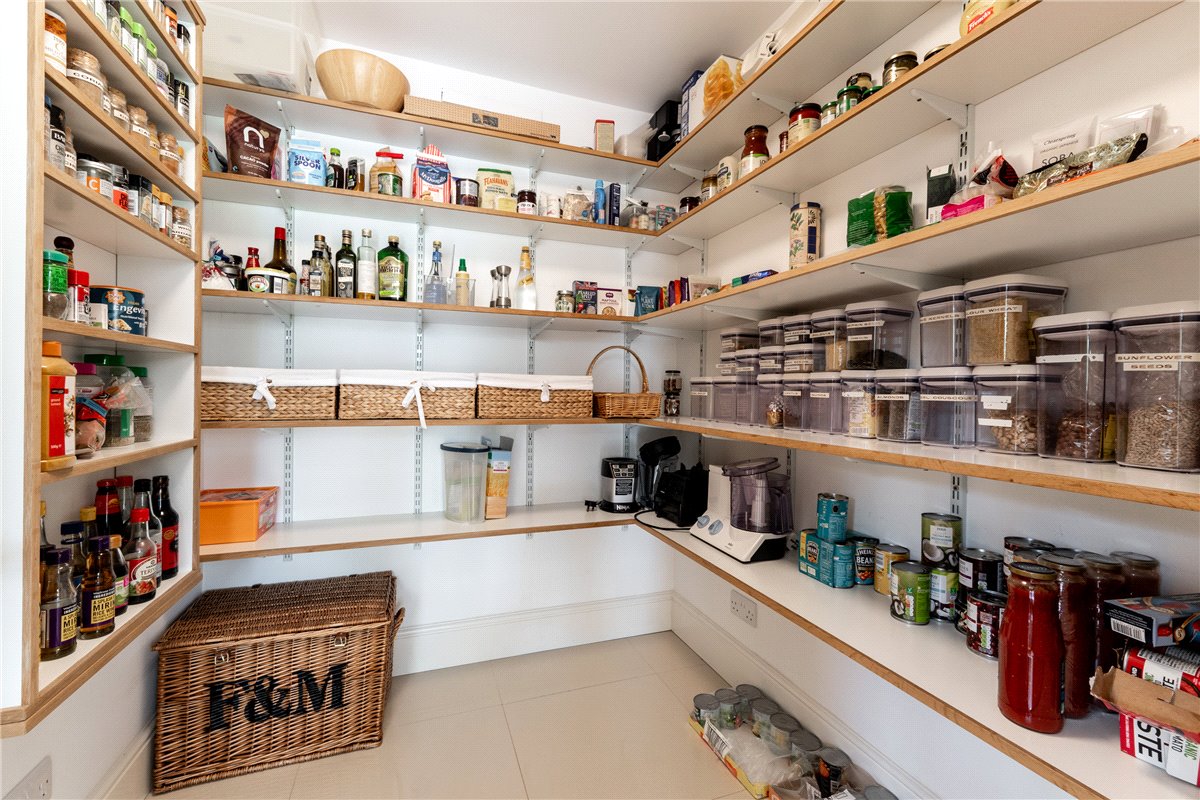 6 bedroom house, Rhee Meadows, Barrington CB22 - Sold