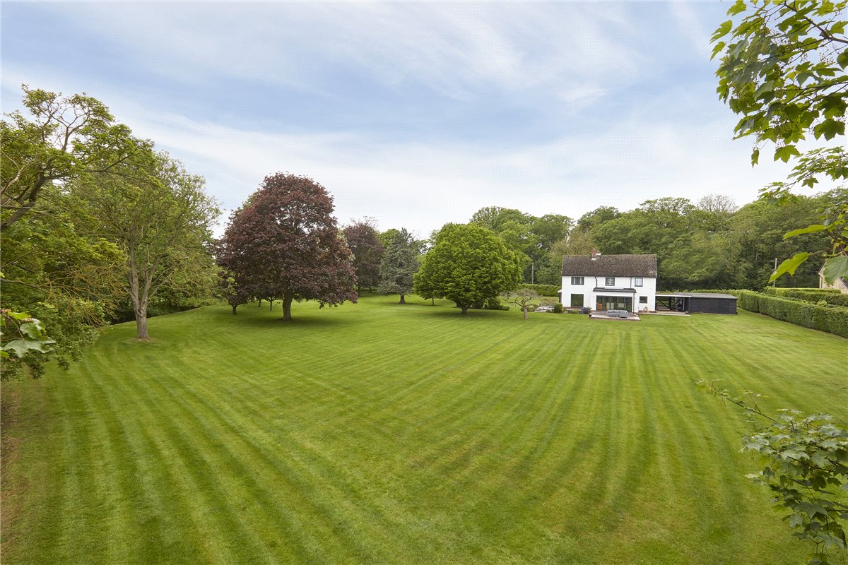 4 bedroom house, Moulton Road, Kennett CB8 - Sold