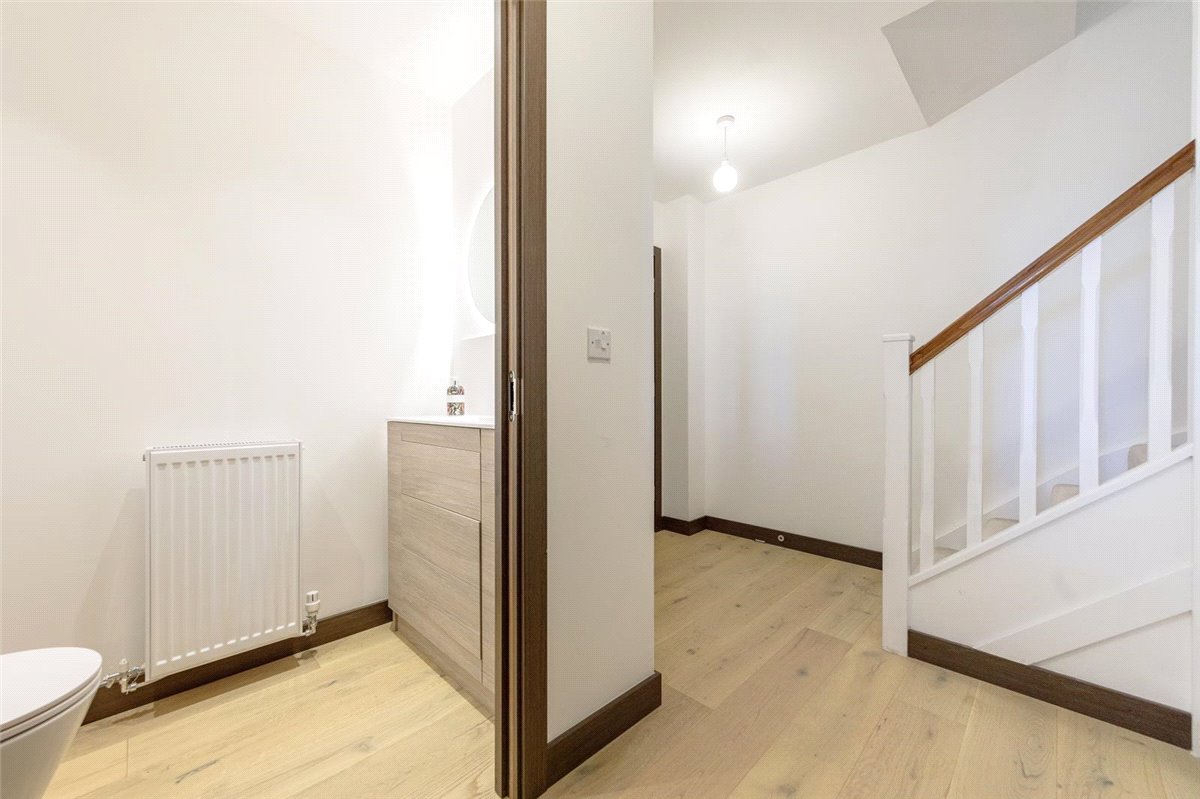 2 bedroom flat, 4 Station Square, Cambridge CB1 - Sold