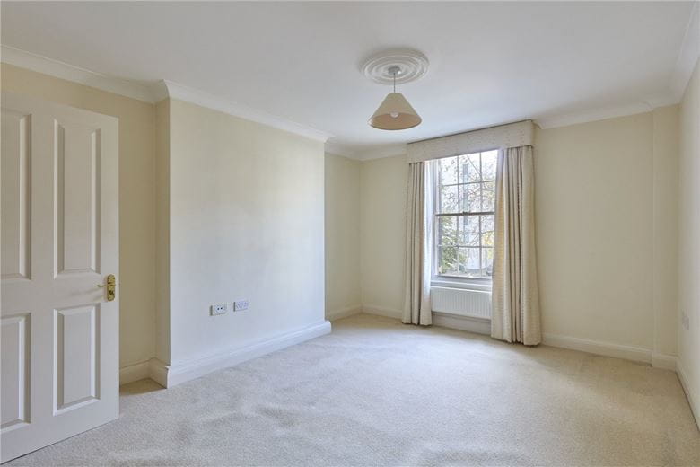2 bedroom flat, Felbrigge House, 39 Hills Road CB2 - Sold