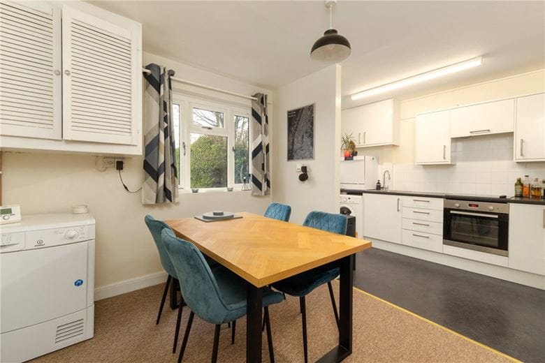 2 bedroom house, Hobart Road, Cambridge CB1 - Available