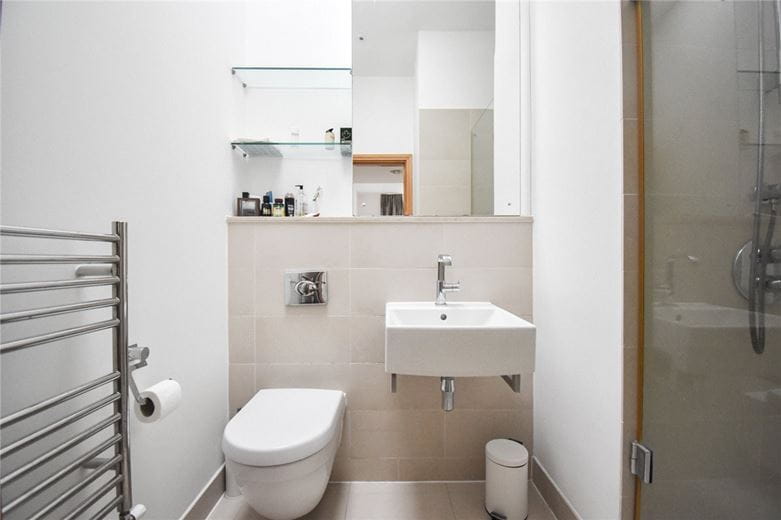 2 bedroom flat, Christ's Lane, Cambridge CB1 - Sold STC