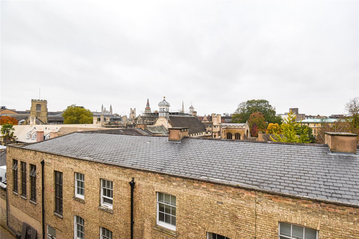 2 bedroom flat, Christ's Lane, Cambridge CB1 - Sold STC
