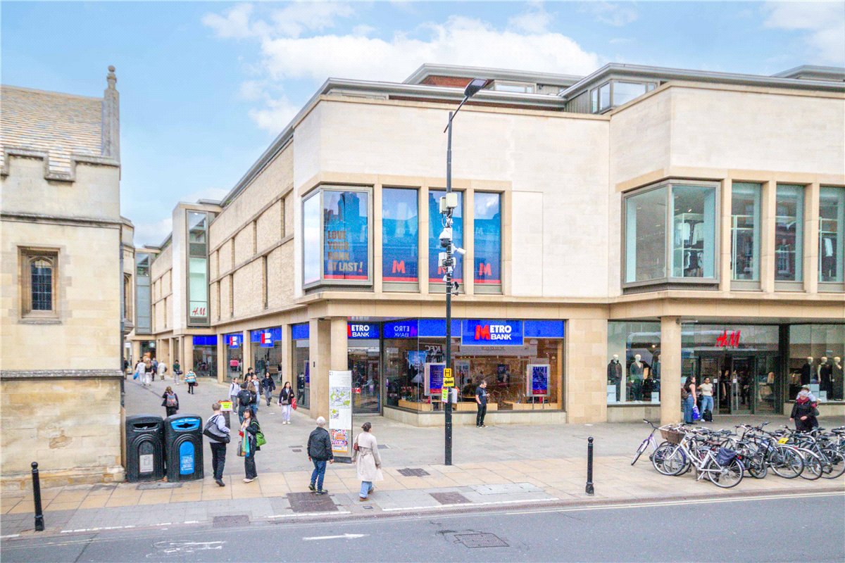 2 bedroom flat, Christ's Lane, Cambridge CB1 - Sold STC