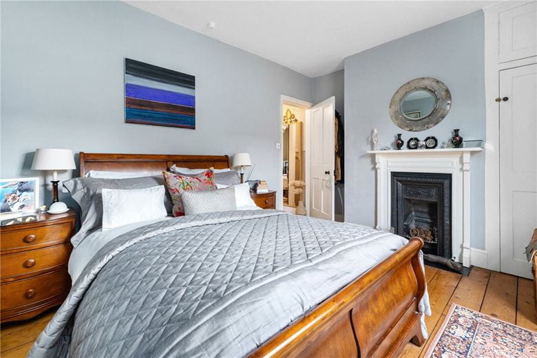 2 bedroom house, Selwyn Road, Cambridge CB3 - Sold