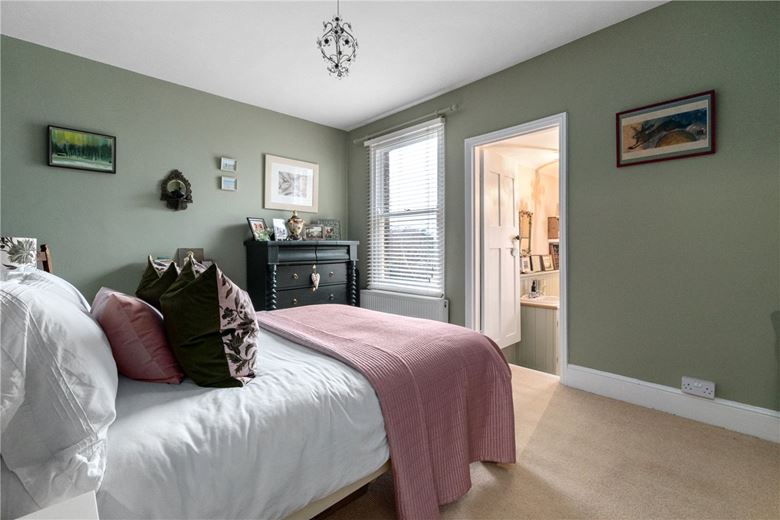 2 bedroom house, Selwyn Road, Cambridge CB3 - Sold