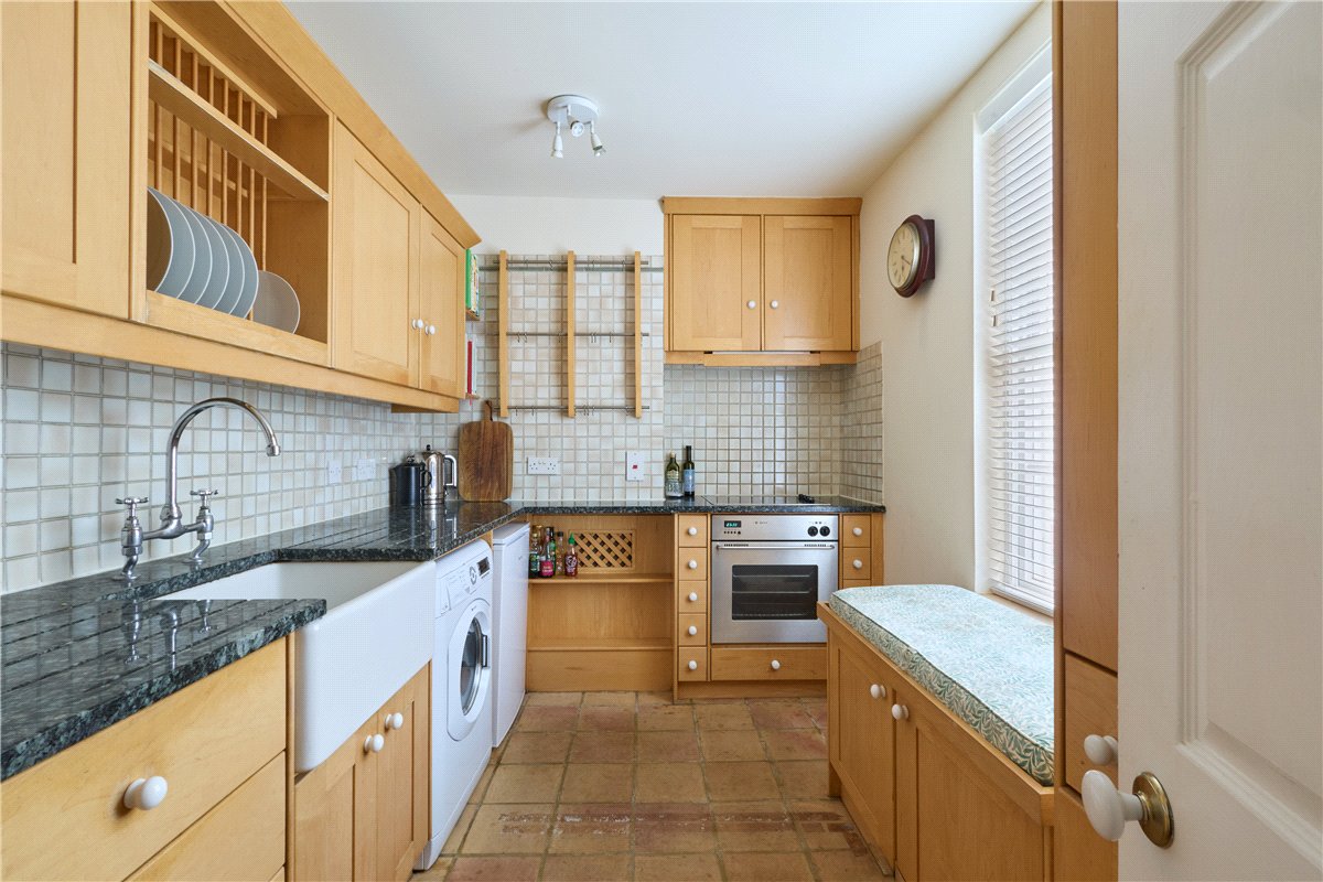 3 bedroom house, Saxon Street, Cambridge CB2 - Available