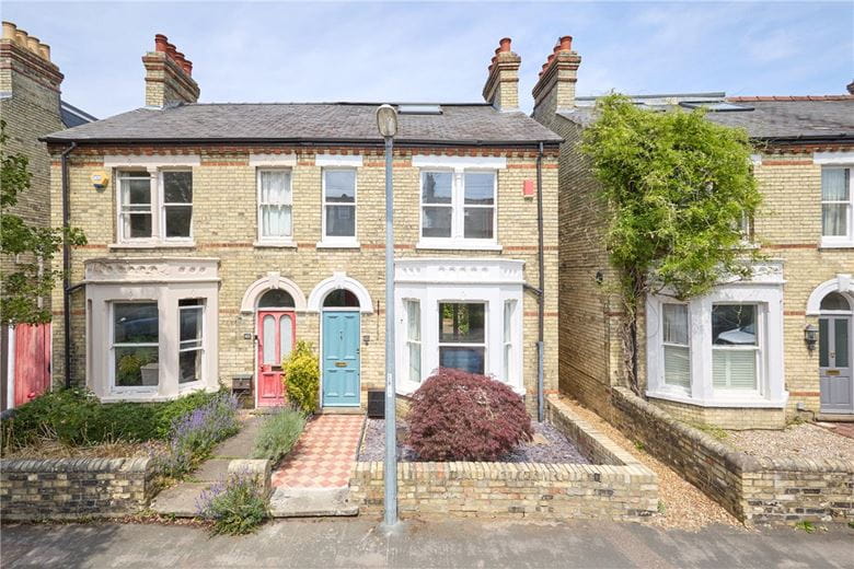 3 bedroom house, Montague Road, Cambridge CB4 - Available