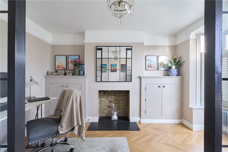 3 bedroom house, High Street, Cherry Hinton CB1 - Available