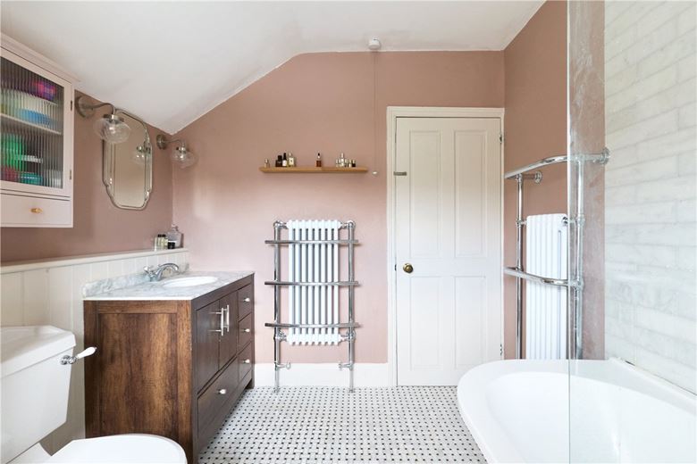 3 bedroom house, High Street, Cherry Hinton CB1 - Available