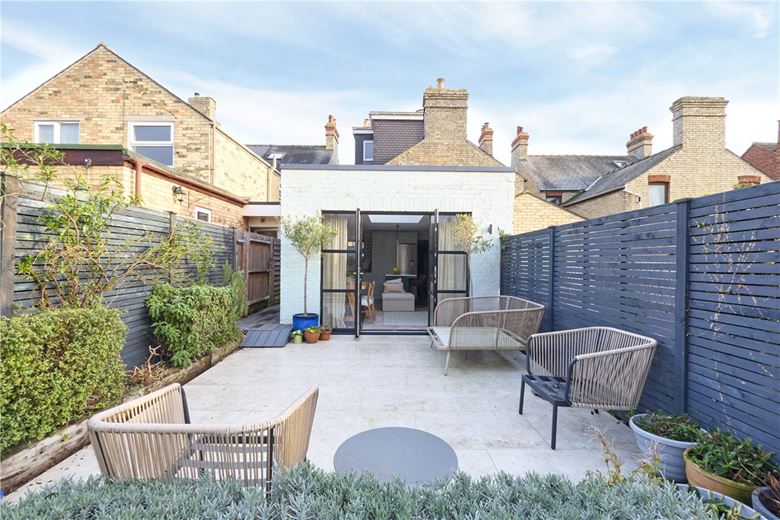 3 bedroom house, High Street, Cherry Hinton CB1 - Available