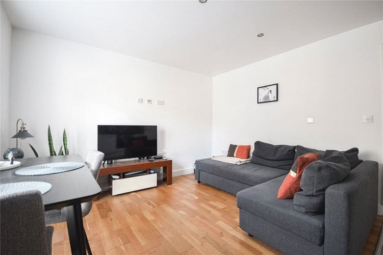 1 bedroom flat, Union Road, Cambridge CB2 - Sold STC