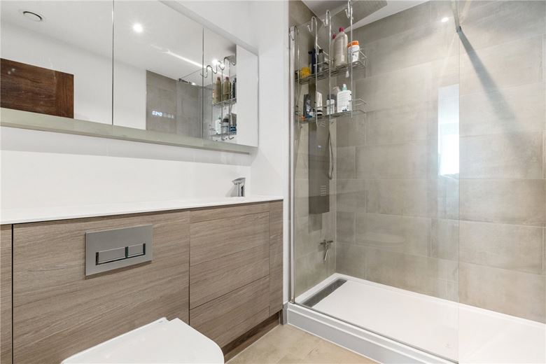 2 bedroom flat, Station Square, Cambridge CB1 - Sold