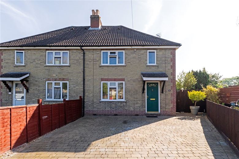 3 bedroom house, Queens Meadow, Cambridge CB1 - Available