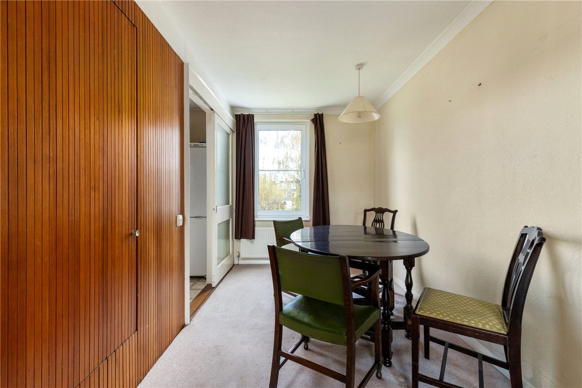 3 bedroom flat, Sherlock Close, Cambridge CB3 - Sold
