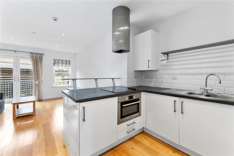 1 bedroom flat, St. Barnabas Road, Cambridge CB1 - Available