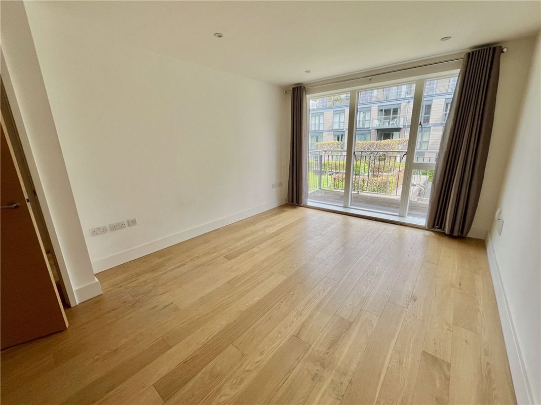 1 bedroom flat, Kingsley Walk, Cambridge CB5 - Sold
