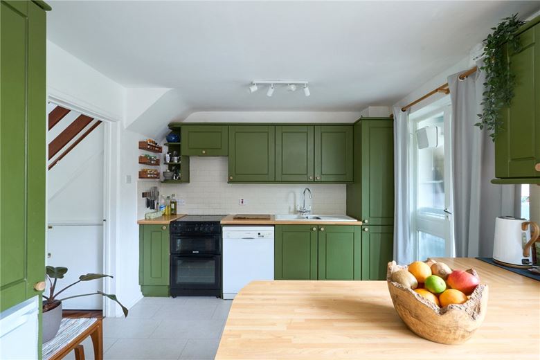 3 bedroom house, St. Thomas Close, Comberton CB23 - Available