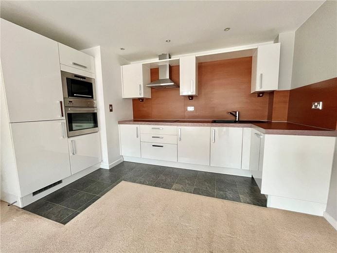 1 bedroom flat, Homerton Street, Cambridge CB2 - Available