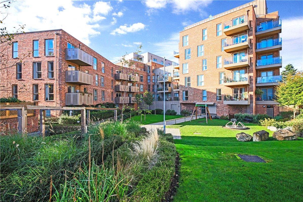 1 bedroom flat, Harrison Drive, Cambridge CB2 - Sold STC