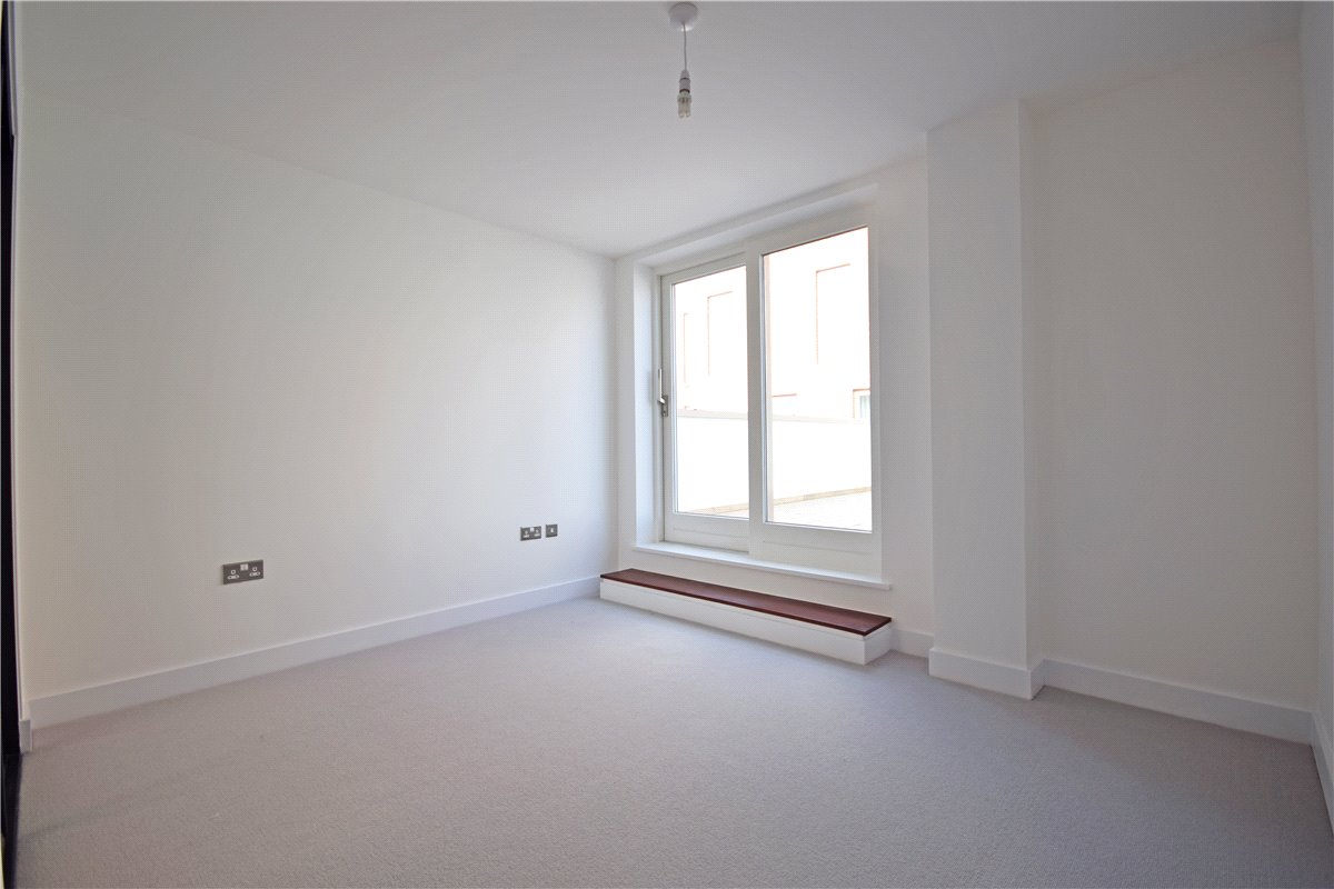 1 bedroom flat, Harrison Drive, Cambridge CB2 - Sold STC