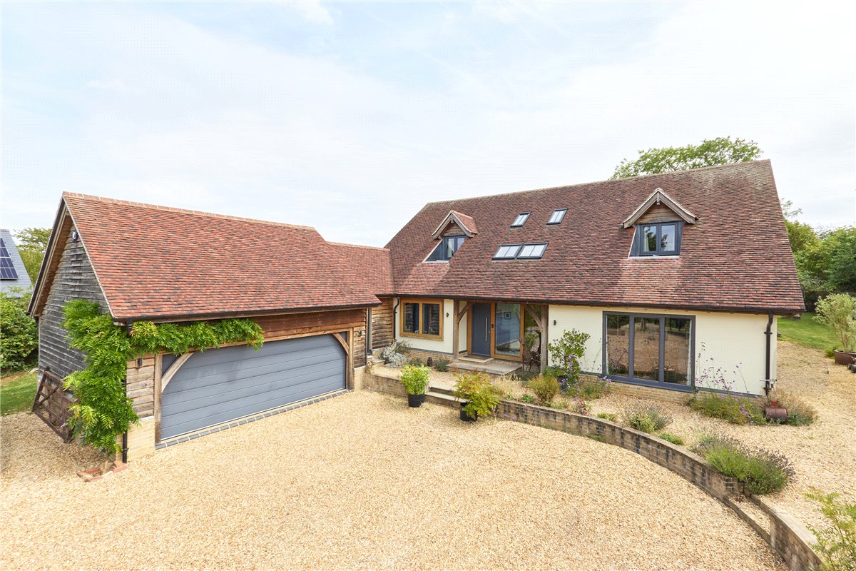 4 bedroom house, Ermine Street, Caxton CB23 - Available