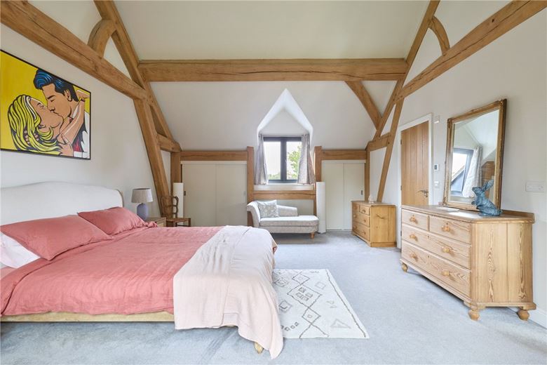 4 bedroom house, Ermine Street, Caxton CB23 - Available