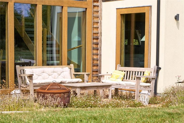 4 bedroom house, Ermine Street, Caxton CB23 - Available